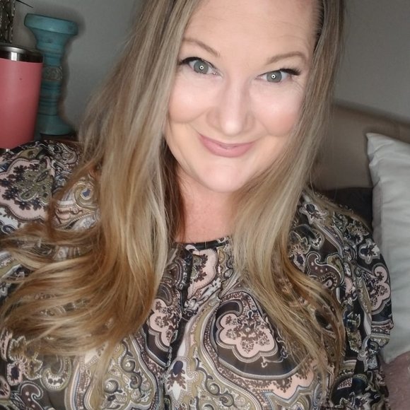 Meet your Posher, Terri - Picture 1 of 1
